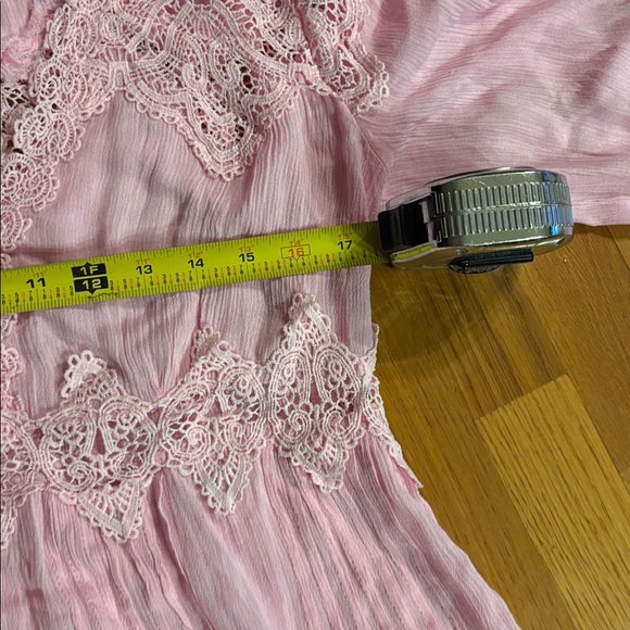 New POL Candy Pink Lace Trim Tunic Top-Medium - Picture 7 of 7
